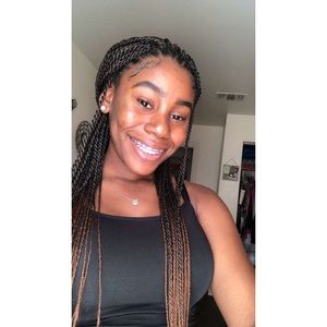 Meet your Posher, Amya